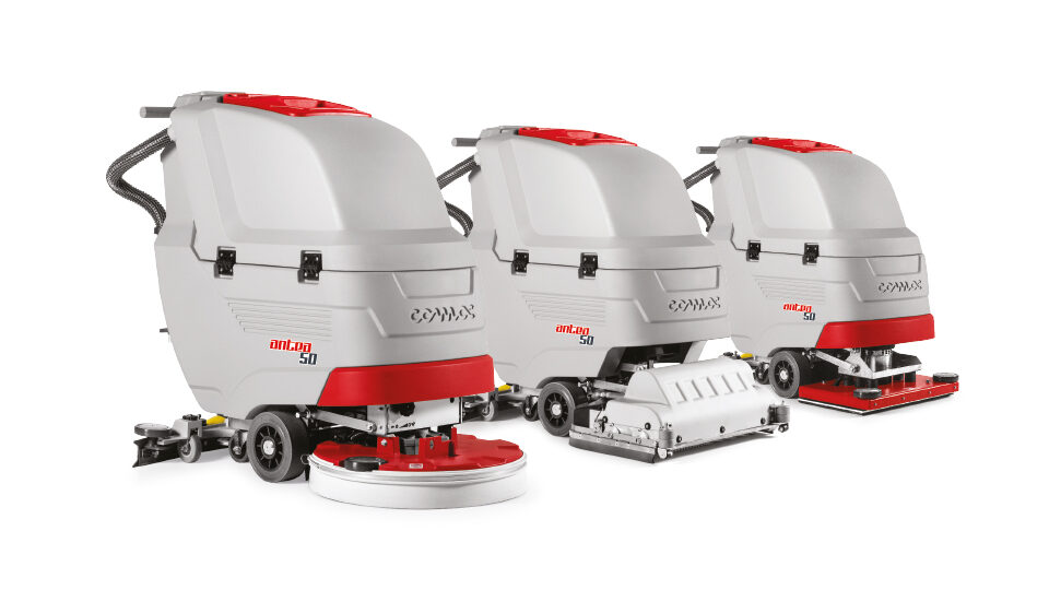 Lavasciuga pavimenti uomo a terra Antea per pulire i pavimenti di un'officina meccanica