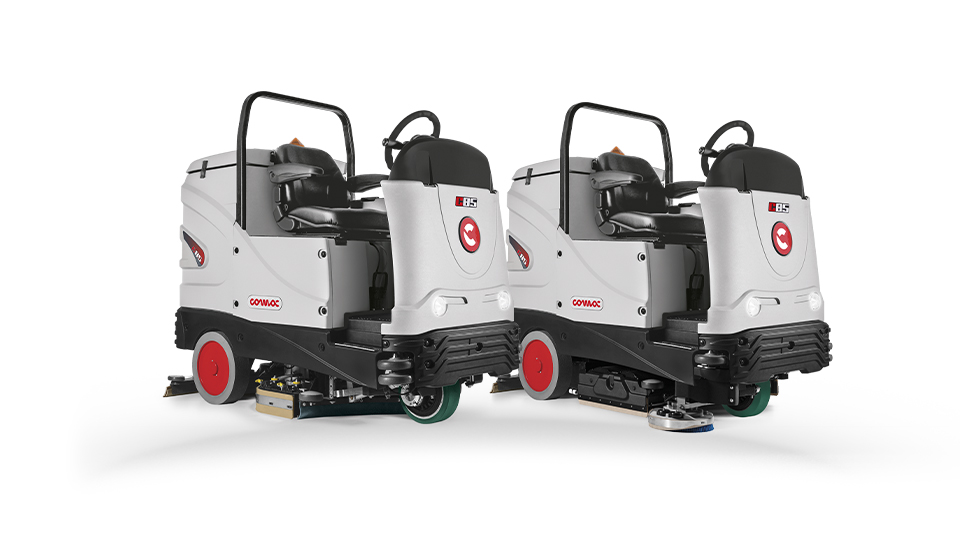 Gamma di lavasciuga pavimenti professionali Comac C85 per pulire il pavimento in cemento industriale