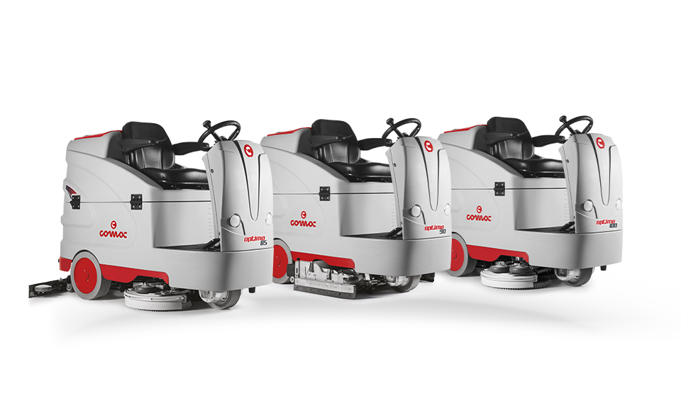 Gamma di lavasciuga pavimenti professionali Comac Optima per pulire il pavimento in cemento industriale