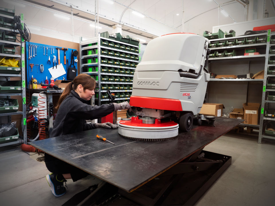 Manutenzione straordinaria lavasciuga pavimenti Antea