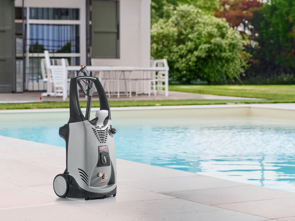 Idropulitrice Comac CI C15 per la pulizia della piscina
